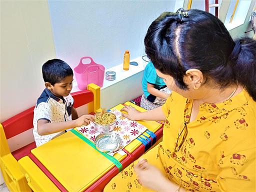 deevena-center-snacks-break-sujatha